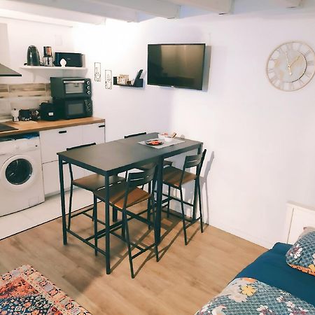 Liz Apartment Бари Екстериор снимка